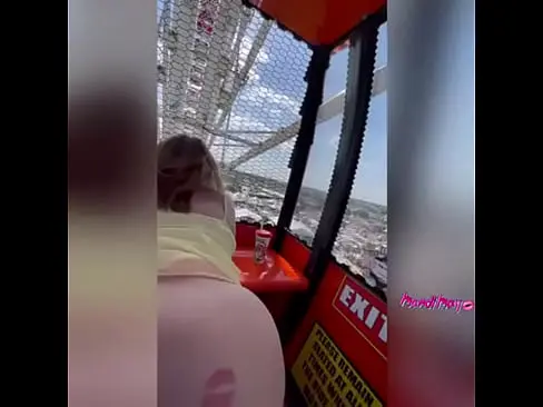 Slut Get Fucks In Public On The Ferris Wheel